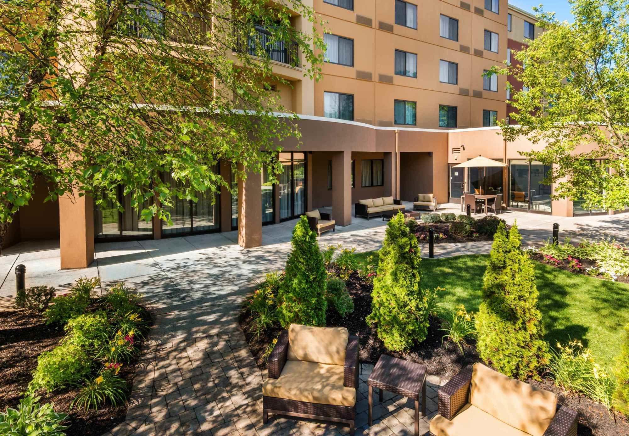 Courtyard By Marriott Providence Lincoln Ξενοδοχείο Εξωτερικό φωτογραφία