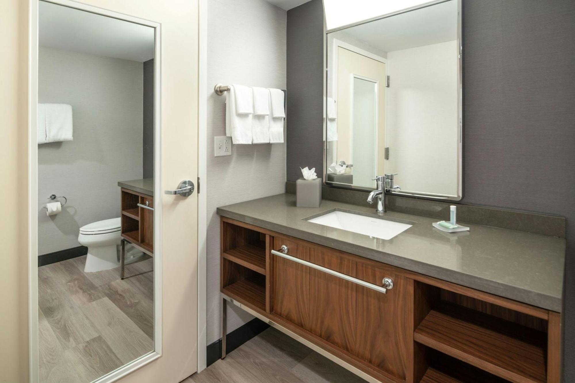 Courtyard By Marriott Providence Lincoln Ξενοδοχείο Εξωτερικό φωτογραφία