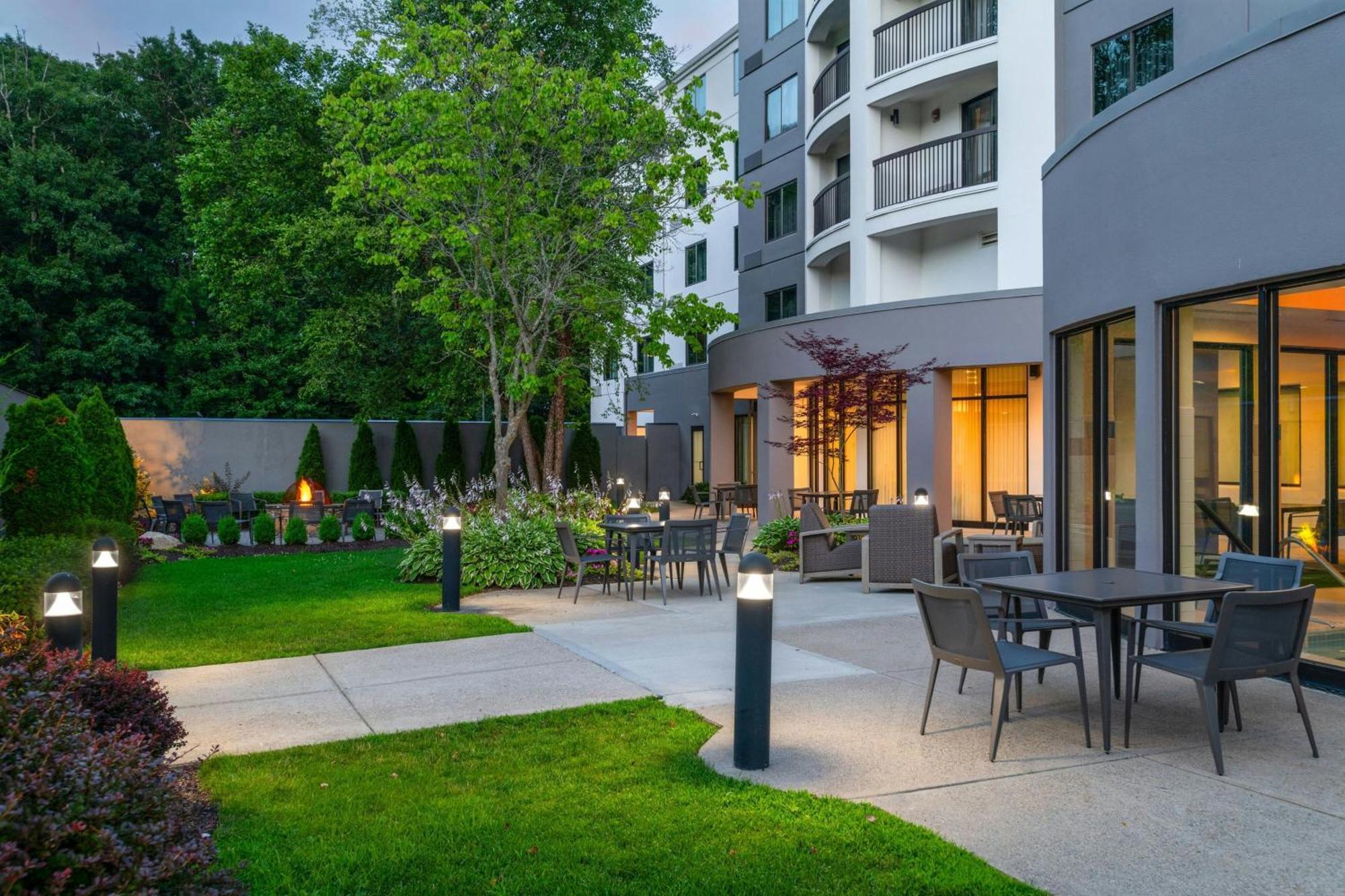 Courtyard By Marriott Providence Lincoln Ξενοδοχείο Εξωτερικό φωτογραφία